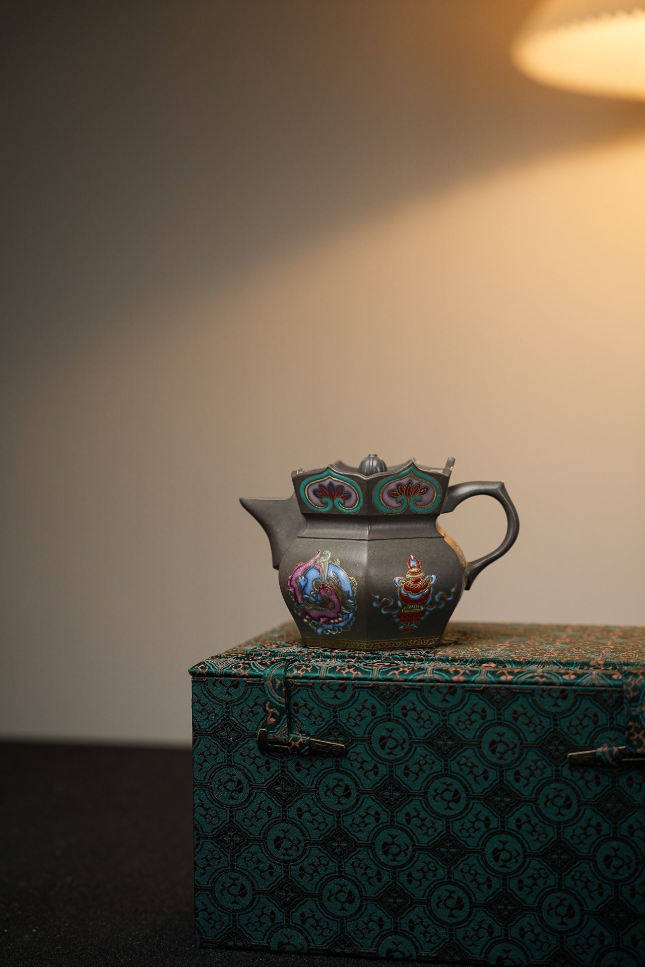 手工琺瑯彩僧帽紫砂壺「20250618每日特價」