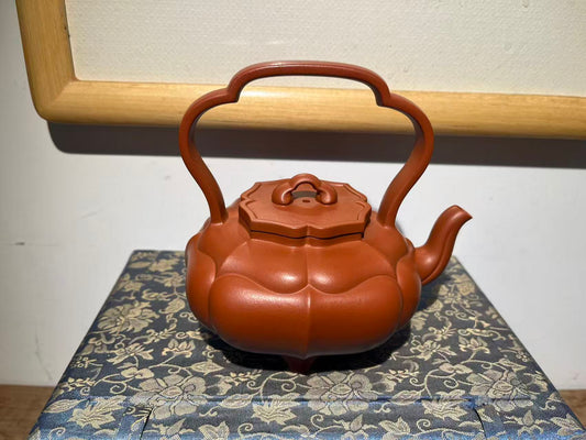 孤品原礦朱泥筋紋提梁紫砂壺「周春燕紫砂壺」