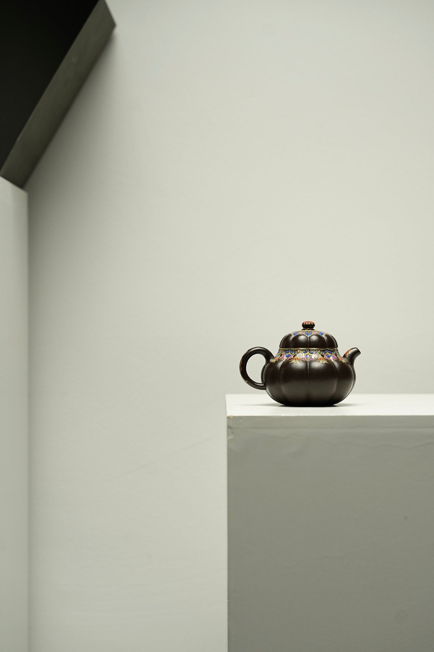 極品朱泥捂灰金銀琺瑯醉玲瓏紫砂壺「20250827每日特價」