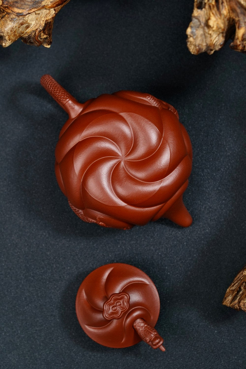 全手工極品小煤窯朱泥魚化龍紫砂壺「20231030每日特價」