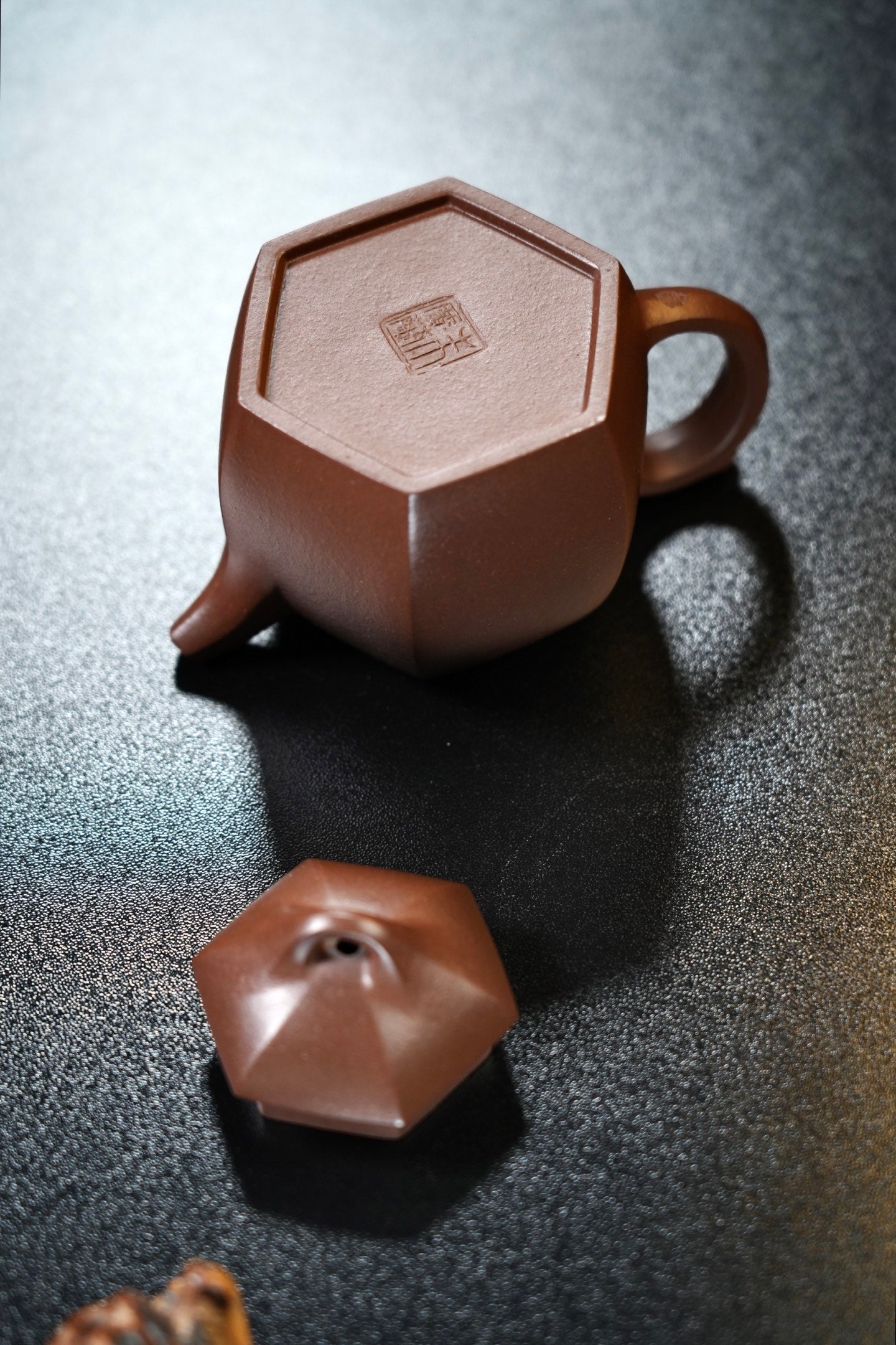 全手工原礦極品老紫泥六方秦權紫砂壺「20251118每日特價」