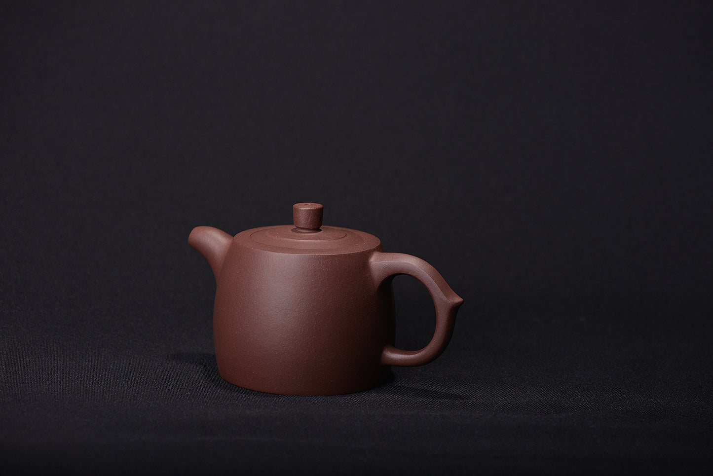 原矿中槽清高井栏紫砂壶