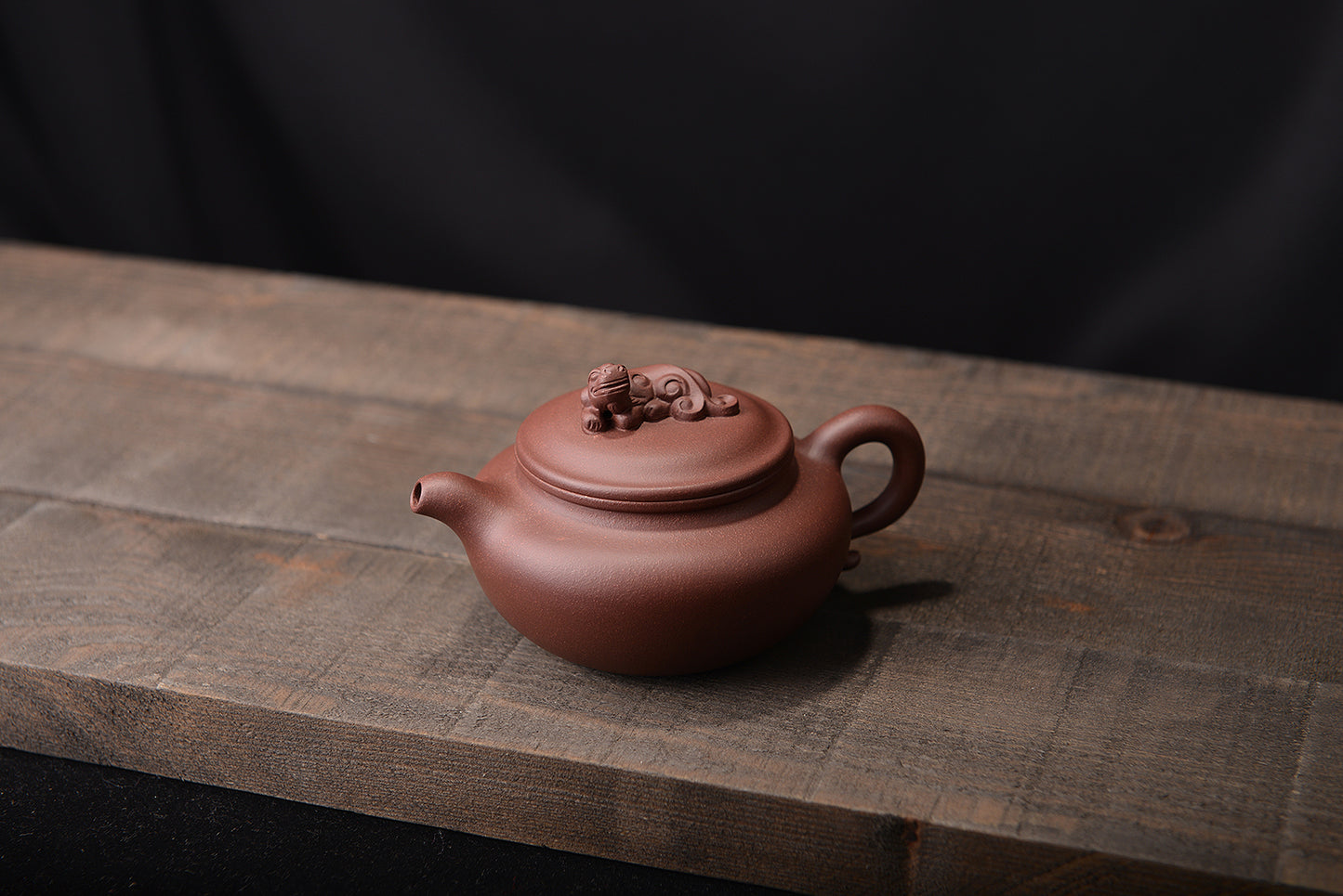 紫泥中槽清仿古紫砂壶