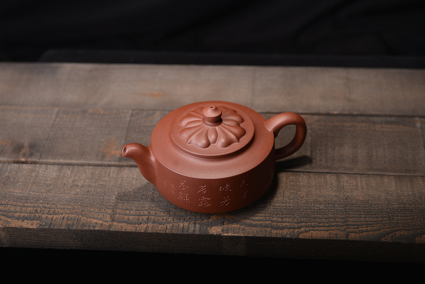 紫泥菱花紫砂壶