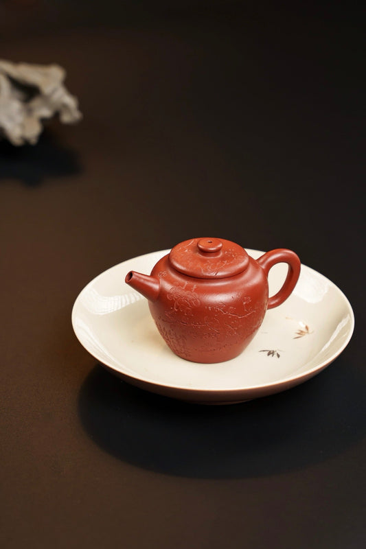 紫砂泥料三原色：紫泥、红泥、绿泥