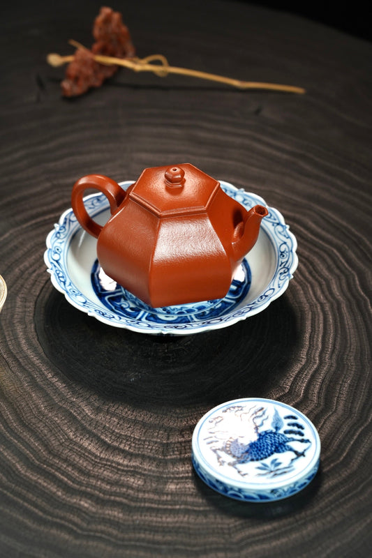 紫砂壶的“出水”与“气密性”：好用的硬指标