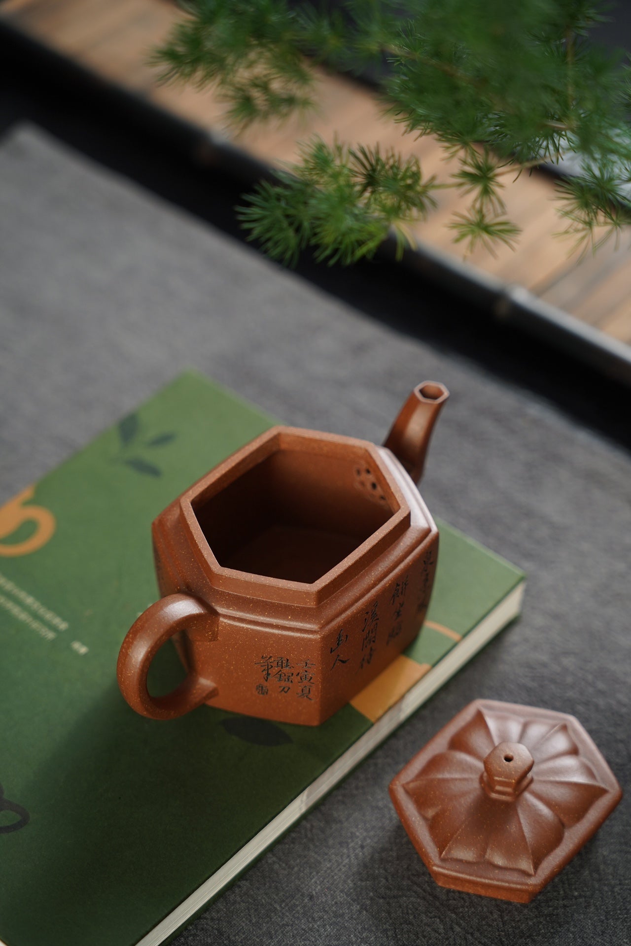 Raw ore multicolored clay hexagonal Baoling purple clay teapot [20230804 daily special price]