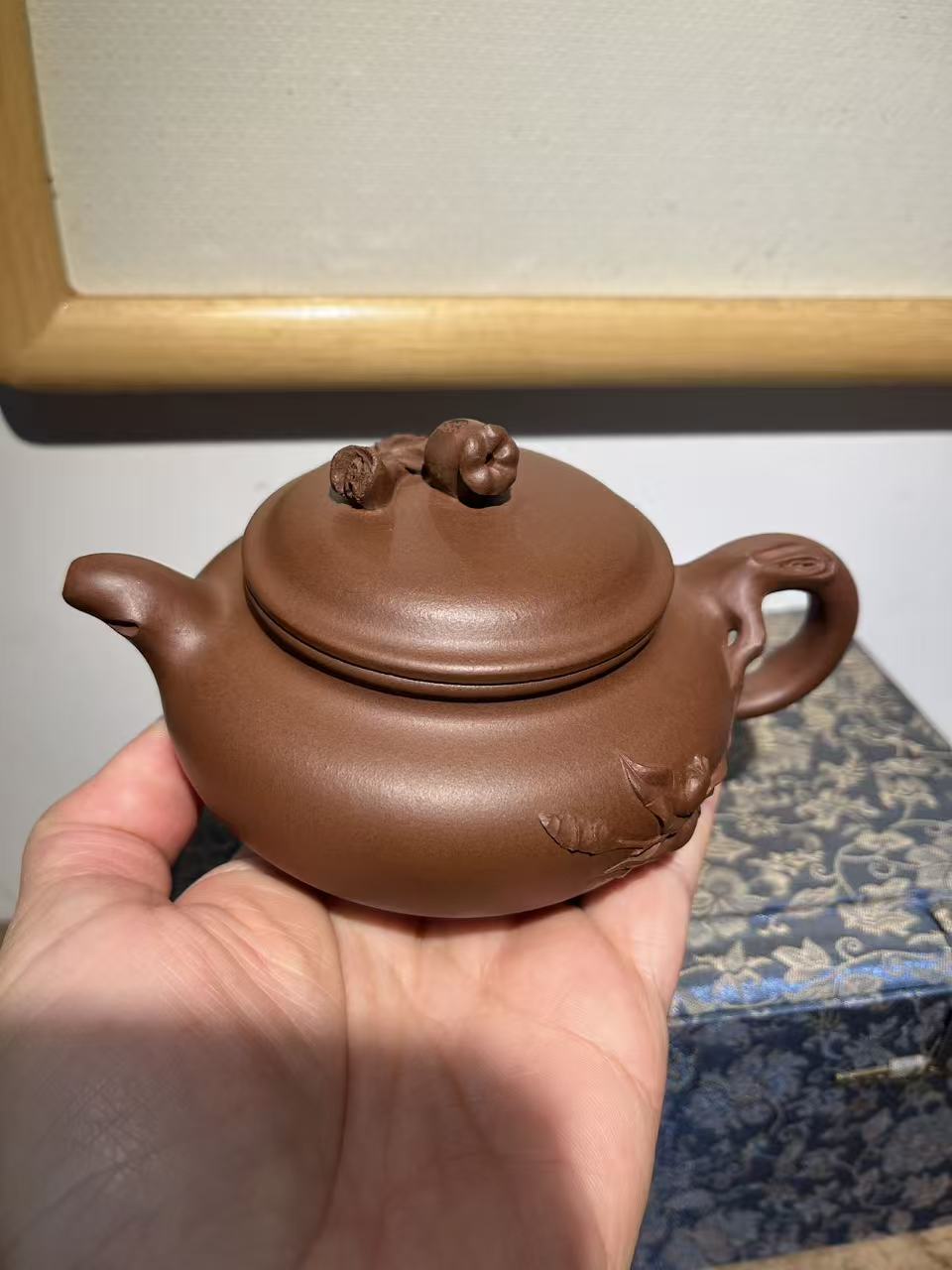 孤品原礦文革早期底槽清仿古石榴壺「周春燕紫砂壺」