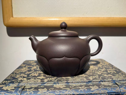 孤品原礦老料清灰泥禪蓮紫砂壺「周春燕紫砂壺」