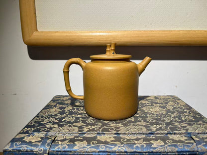 孤品黃金段泥俊竹紫砂壺「周春燕紫砂壺」