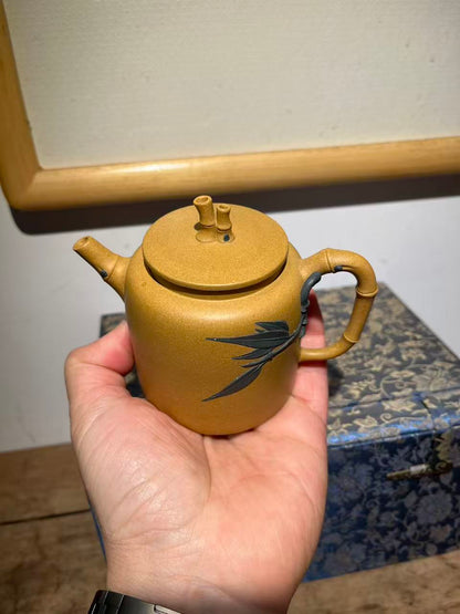 孤品黃金段泥俊竹紫砂壺「周春燕紫砂壺」