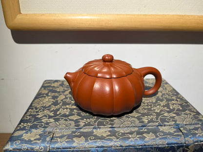 孤品原礦朱泥筋紋西施壺「周春燕紫砂壺」