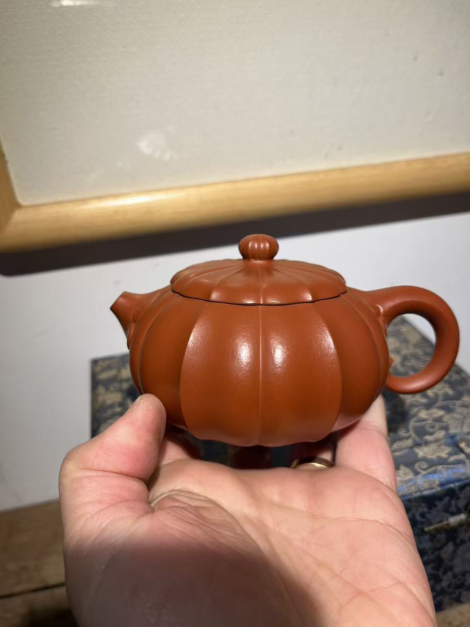 孤品原礦朱泥筋紋西施壺「周春燕紫砂壺」