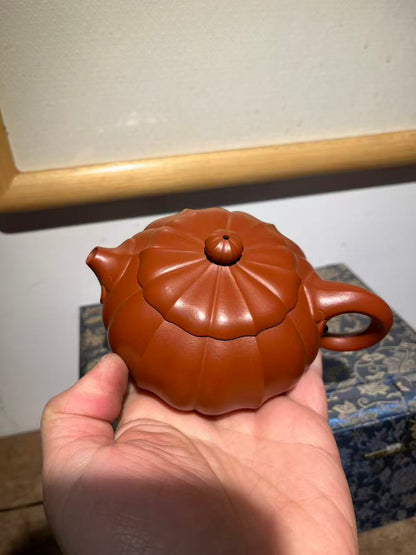 孤品原礦朱泥筋紋西施壺「周春燕紫砂壺」