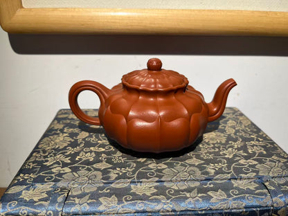 孤品原礦朱泥筋紋宮燈壺「周春燕紫砂壺」