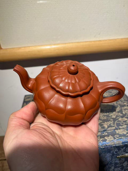 孤品原礦朱泥筋紋宮燈壺「周春燕紫砂壺」