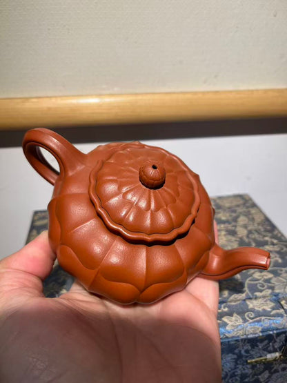 孤品原礦朱泥筋紋宮燈壺「周春燕紫砂壺」