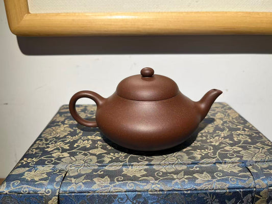 孤品原礦底槽清梨形紫砂壺「高工」