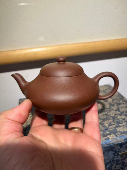 孤品原礦底槽清梨形紫砂壺「高工」