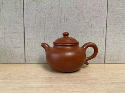 Fully handmade vermilion clay classic pot