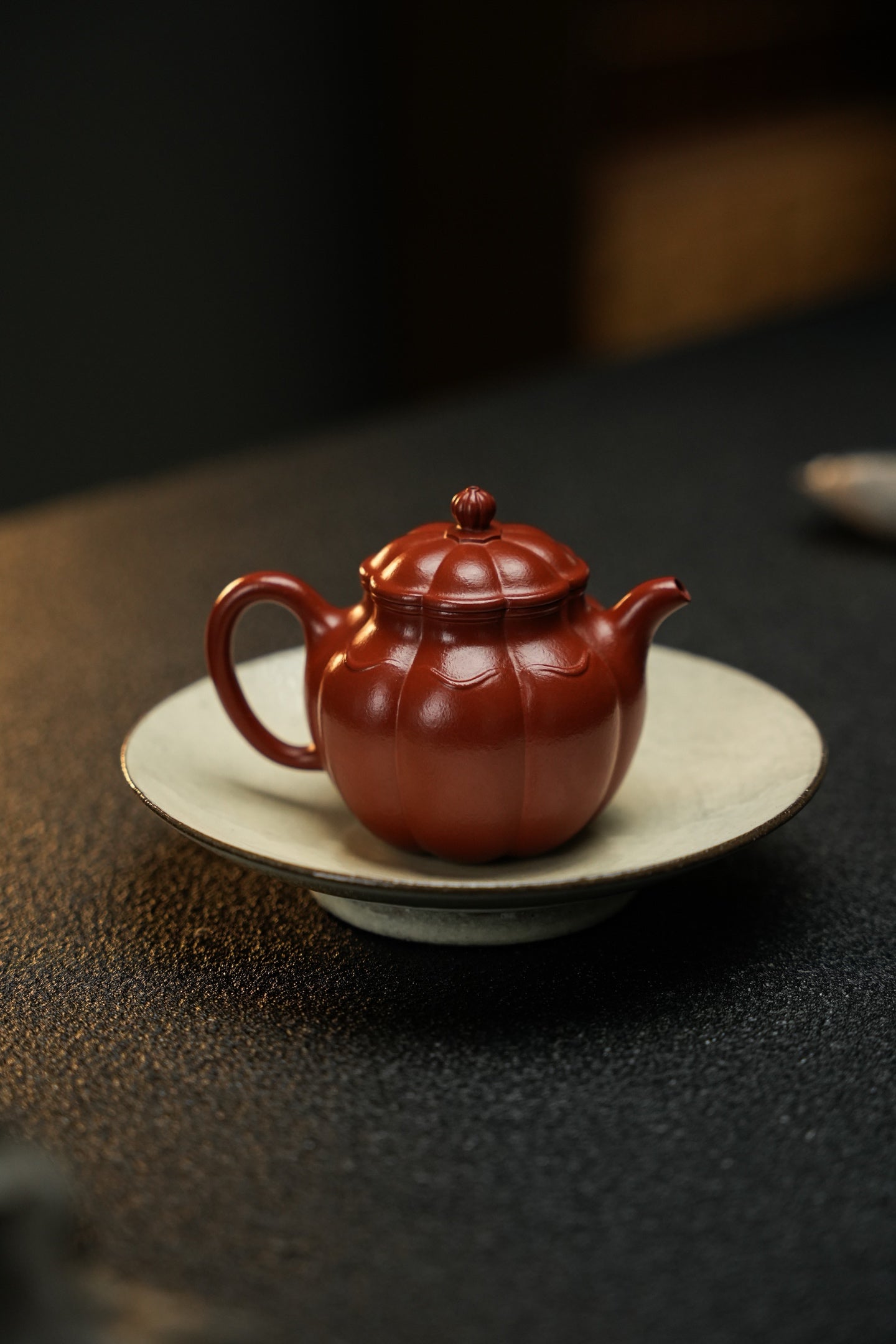 極品朱泥筋紋蓮子哲緣紫砂壺「20260111每日特價」