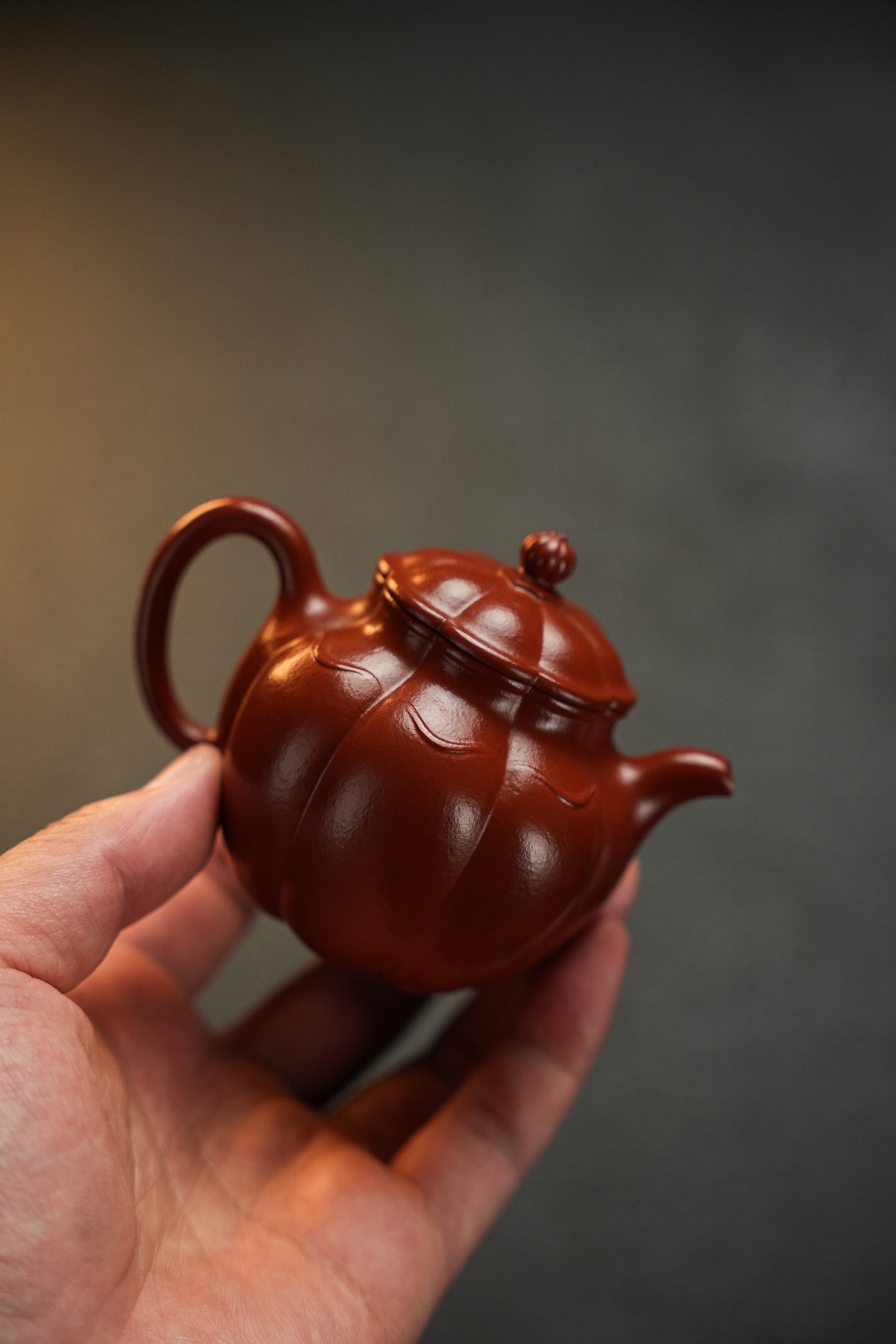 極品朱泥筋紋蓮子哲緣紫砂壺「20260111每日特價」