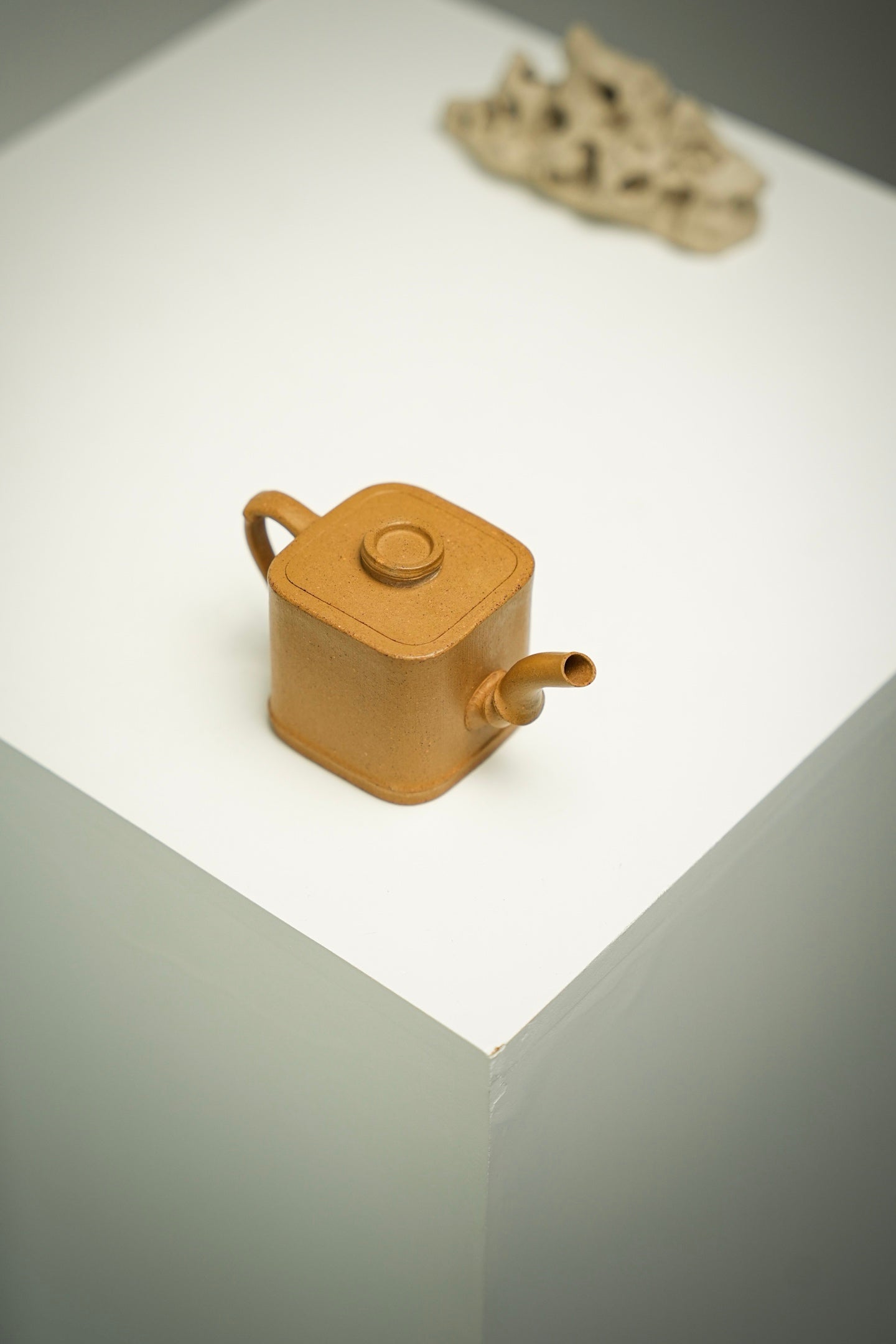 極品黃金段泥小方竹薄胎紫砂壺「20250628每日特價」