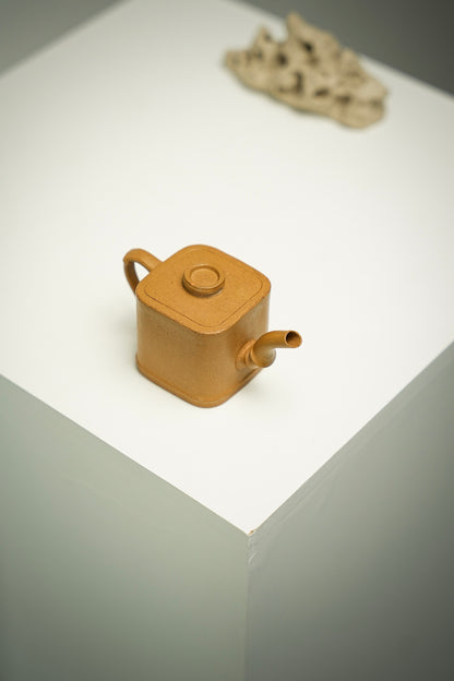 極品黃金段泥小方竹薄胎紫砂壺「20250628每日特價」