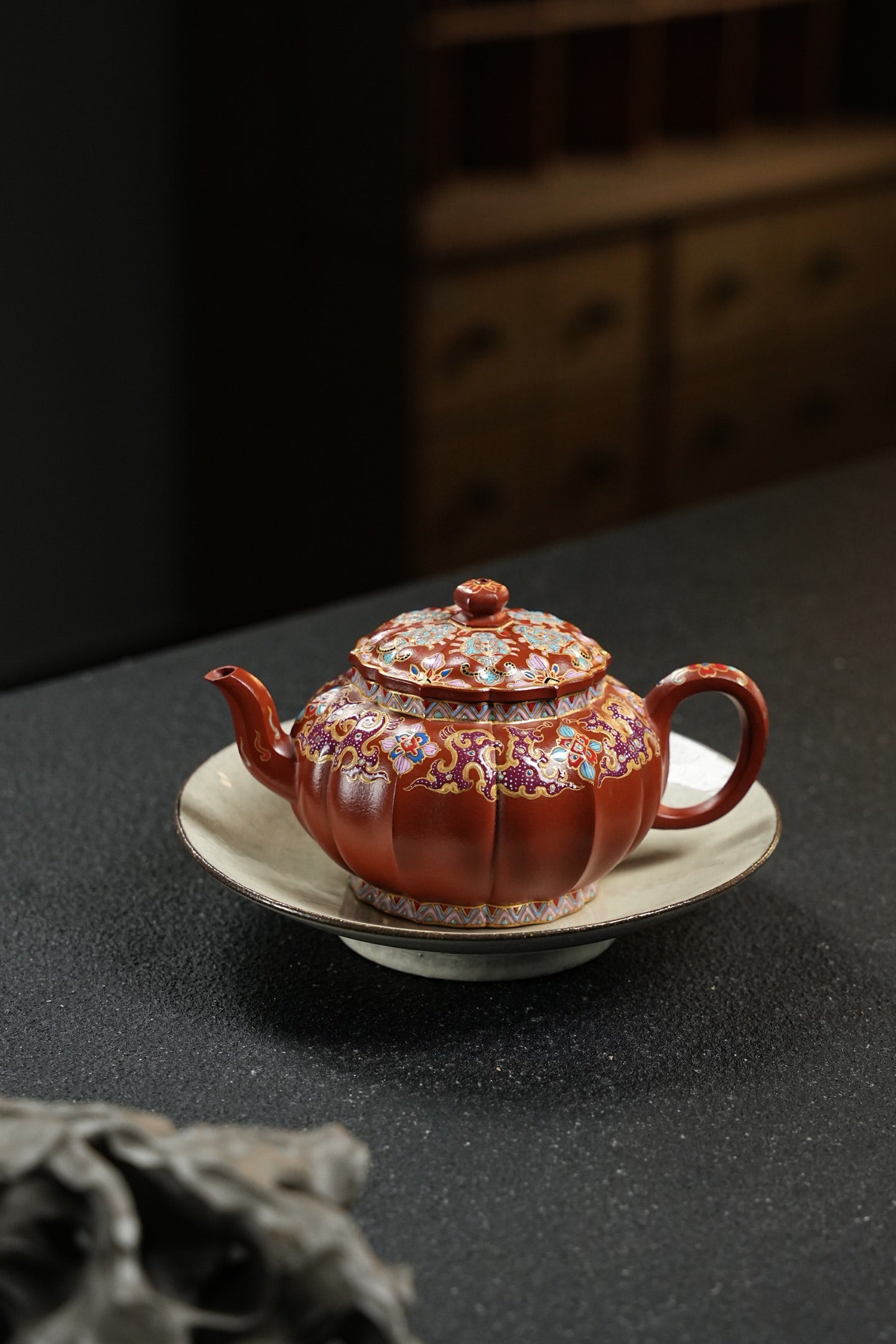 全手工極品朱泥琺瑯彩筋紋宮燈寶相紫砂壺「20250827每日特價」