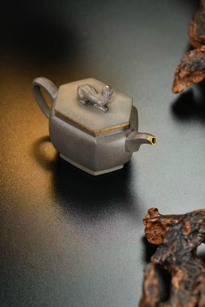 全手工黃龍山青段共生礦回望紫砂壺「20251118每日特價」