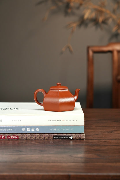 全手工原礦極品朱泥六方玲瓏紫砂壺「20251118每日特價」