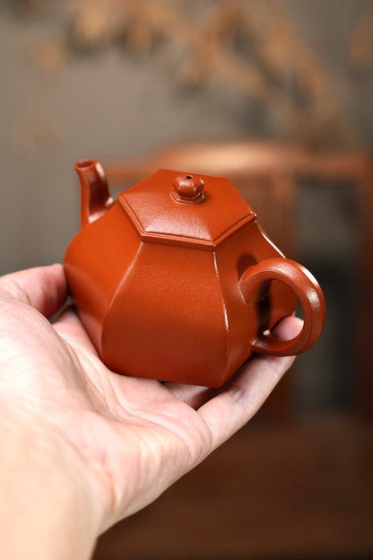 全手工原礦極品朱泥六方玲瓏紫砂壺「20251118每日特價」