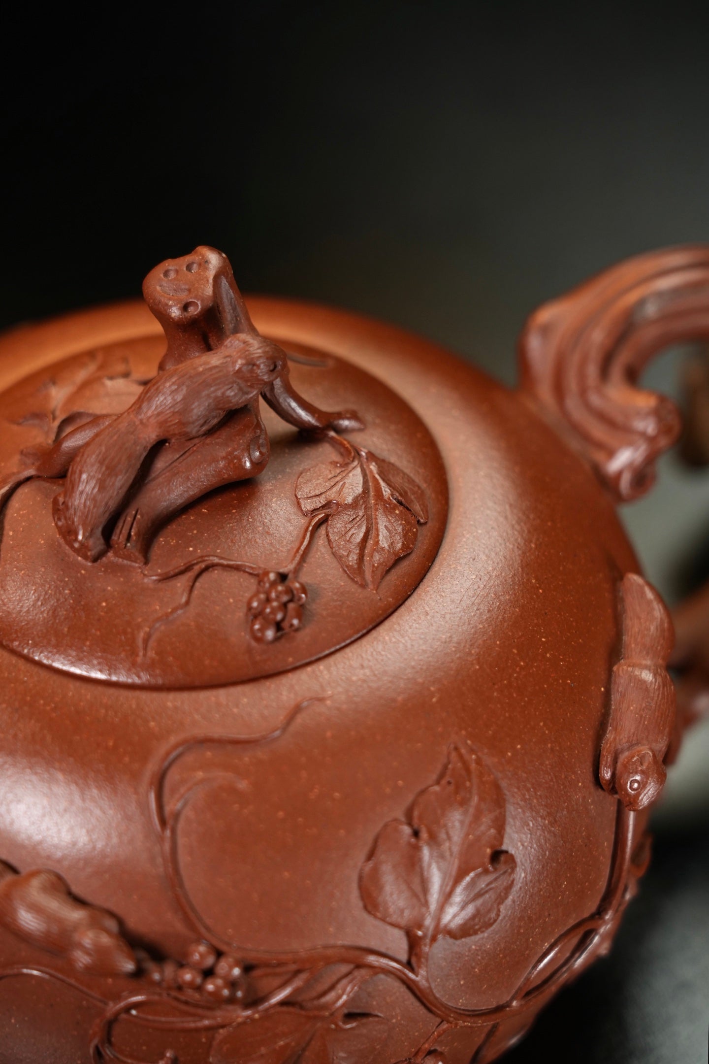 原礦極品降坡泥松鼠葡萄紫砂壺「20260314每日特價」