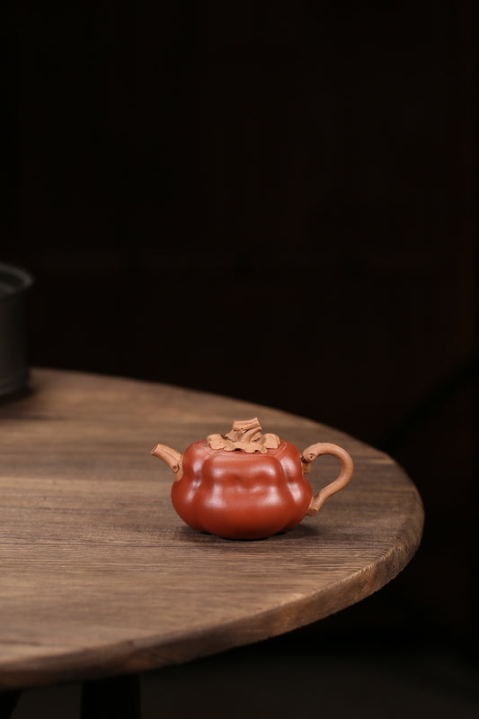 老段泥粉朱泥盘柿紫砂壶