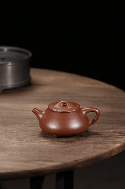 Cultural Revolution old Zimu Jingzhou stone scoop Zisha teapot