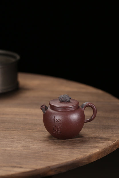 Old purple mud pine and purple clay teapot