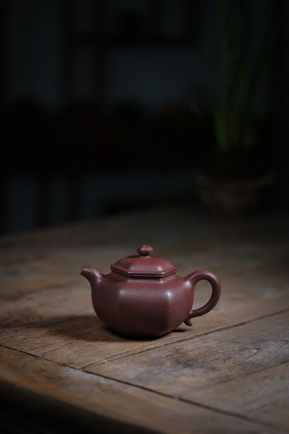 Purple clay hexagonal lotus seed teapot