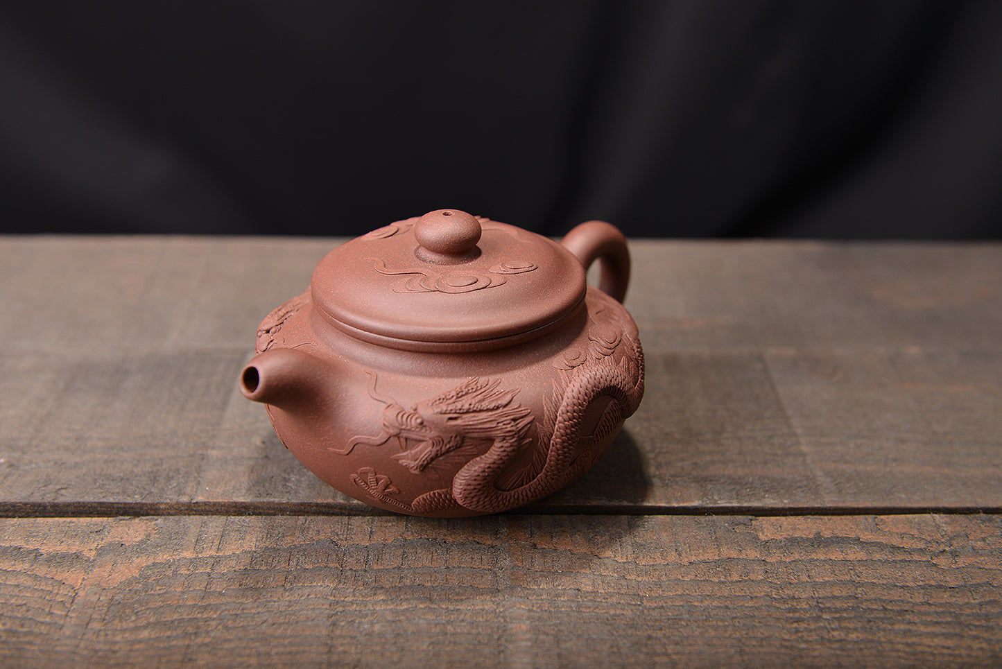 High Quality Purple Clay Shuanglong Heilong Painted Antique Pot